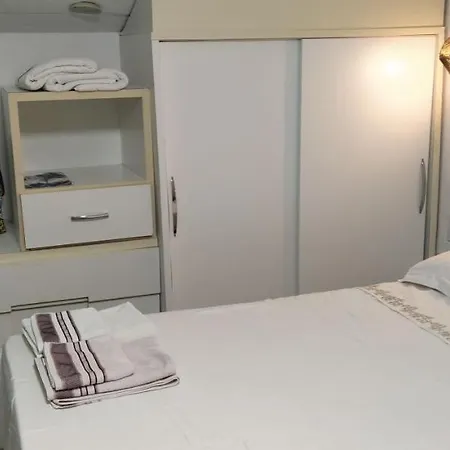 Apartamento 1 Suite Garagem Praia Do Forte 500M Da Praia Exterior photo